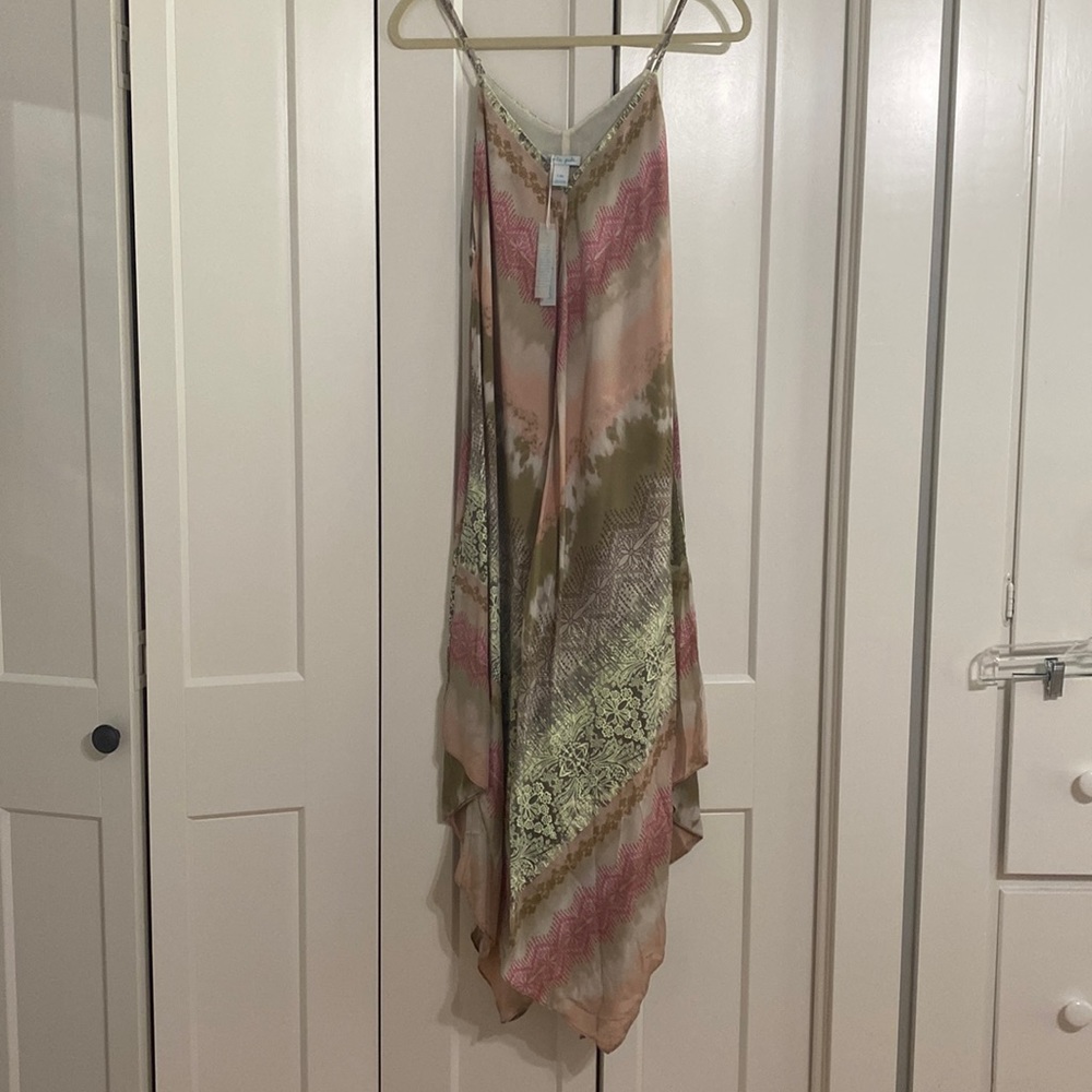 NWT Charlie Jade Whimsical summer slip dress. Size large